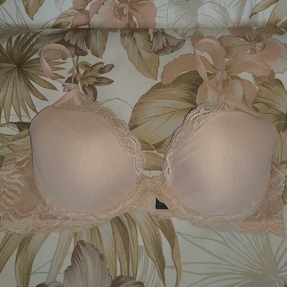 Natori Feathers Contour Plunge Bra in Beige 36B